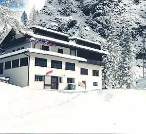  Aparthotel Regina Delle Dolomiti